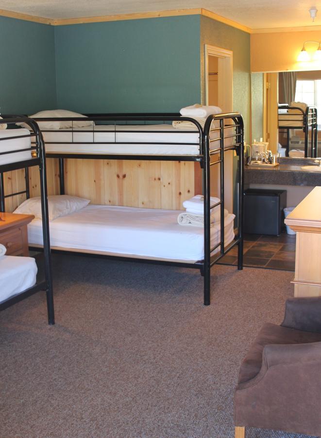 Whitney Portal Hotel And Hostel Lone Pine Ruang foto